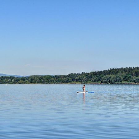 Ubytovani Na Jachte Hotel Lipno nad Vltavou Ngoại thất bức ảnh